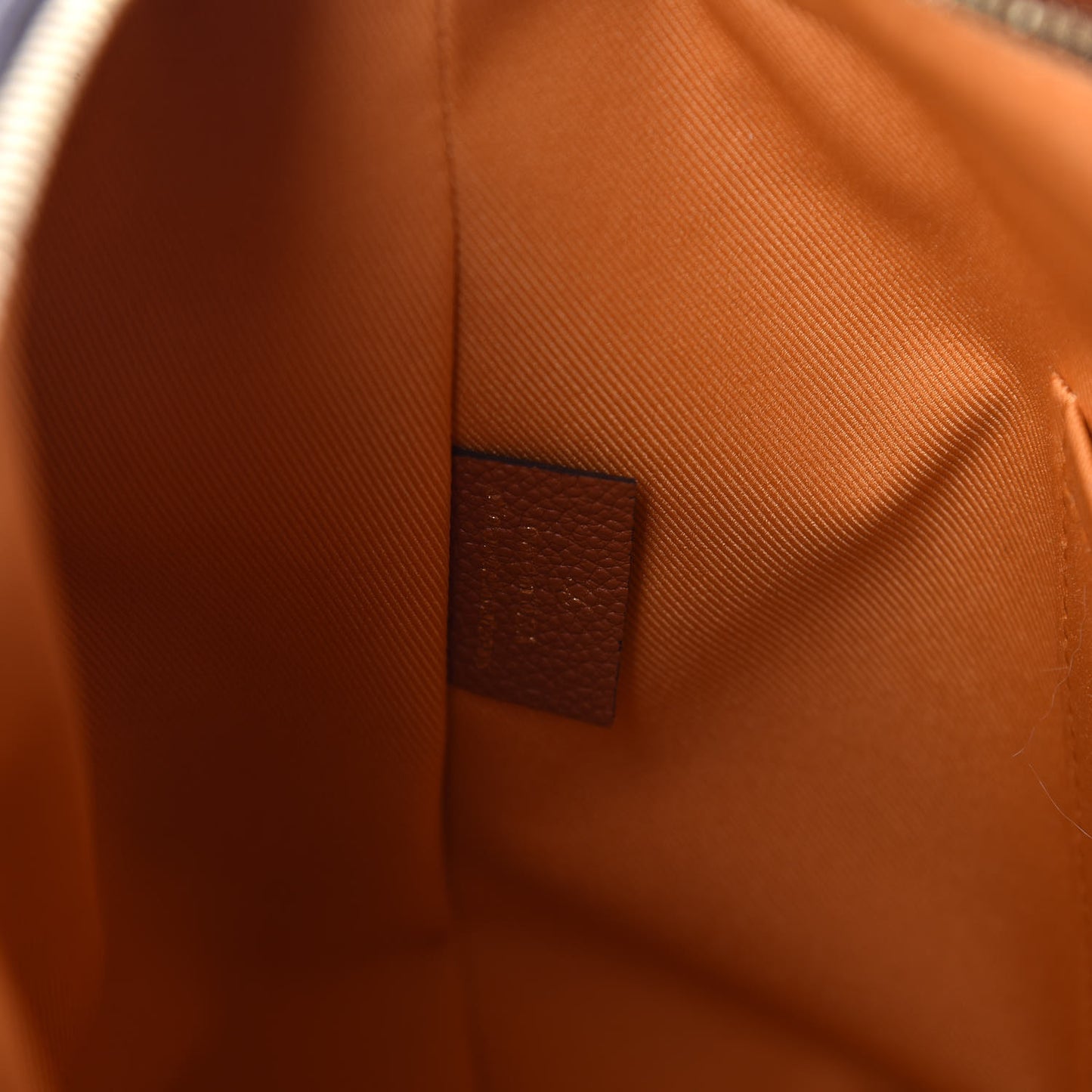 Monogram Manhattan NM Caramel