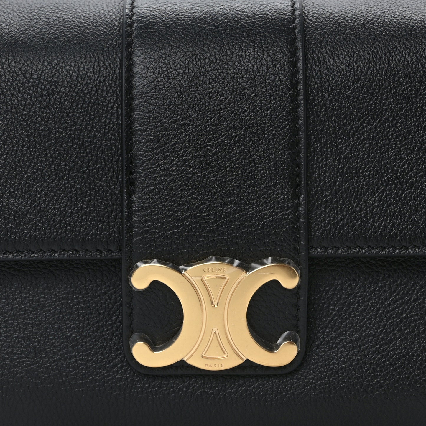 Supple Calfskin Teen Victoire Black