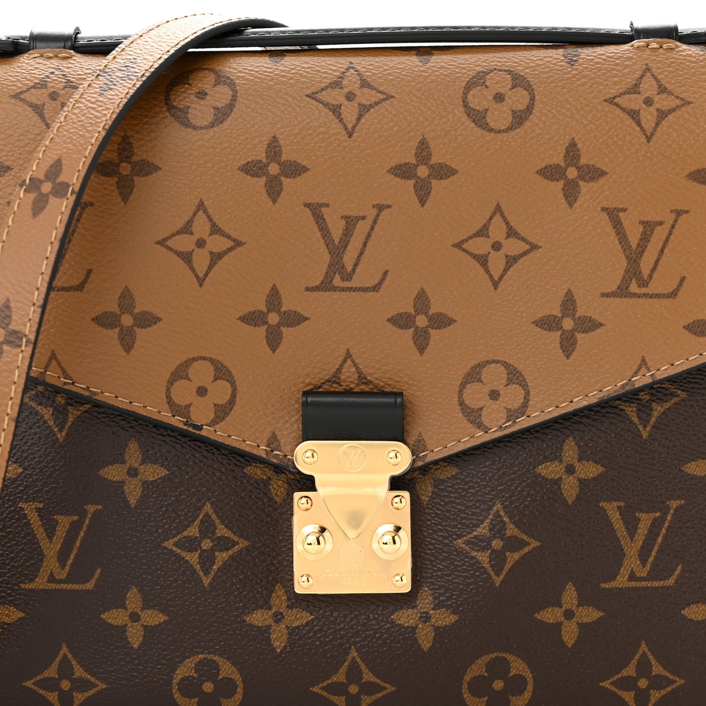 Reverse Monogram Pochette Metis