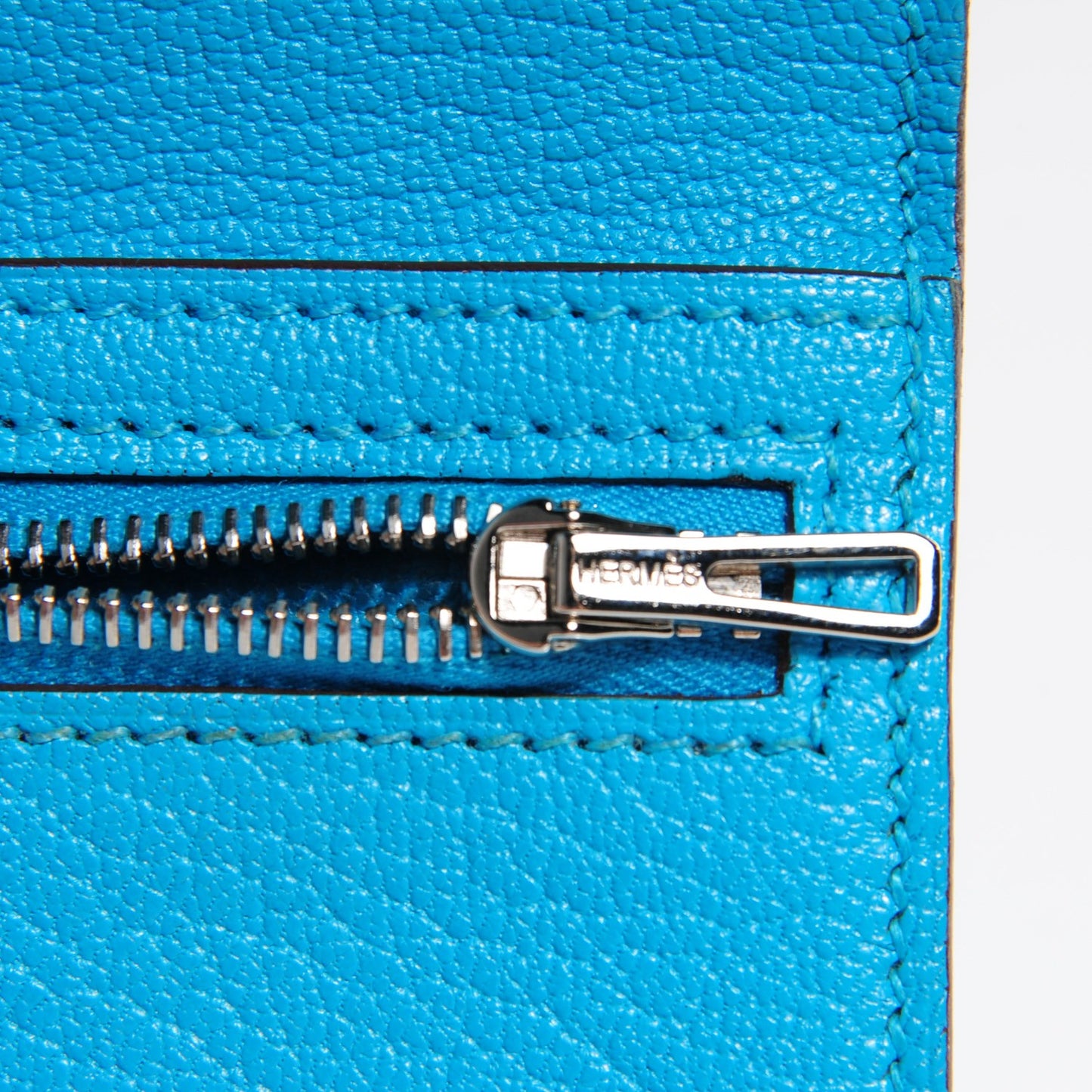 Chevre Mysore Bearn Gusset Wallet Bleu Azteque
