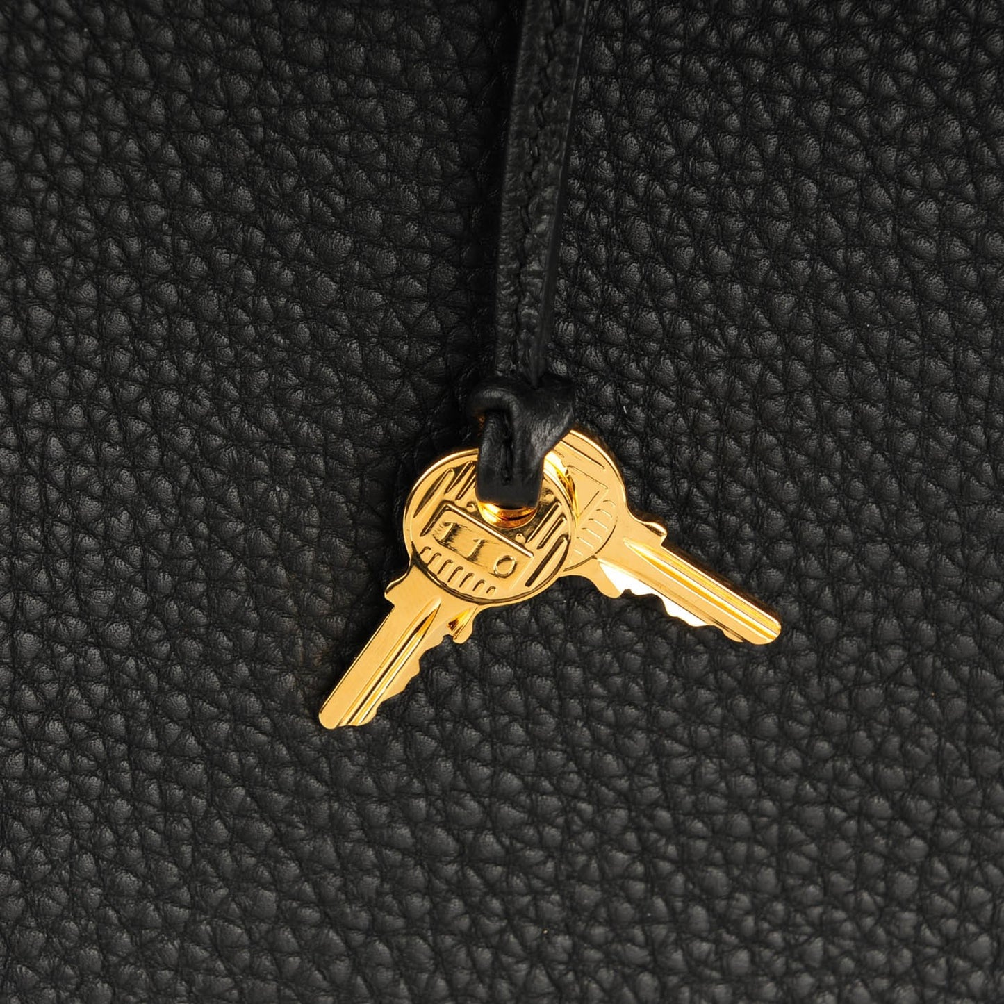 Togo Kelly Retourne 35 Black