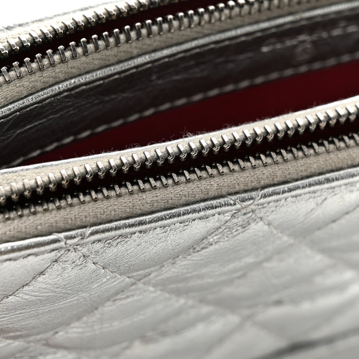 Metallic Lambskin Calfskin Quilted Small Gabrielle Clutch With Chain Silver