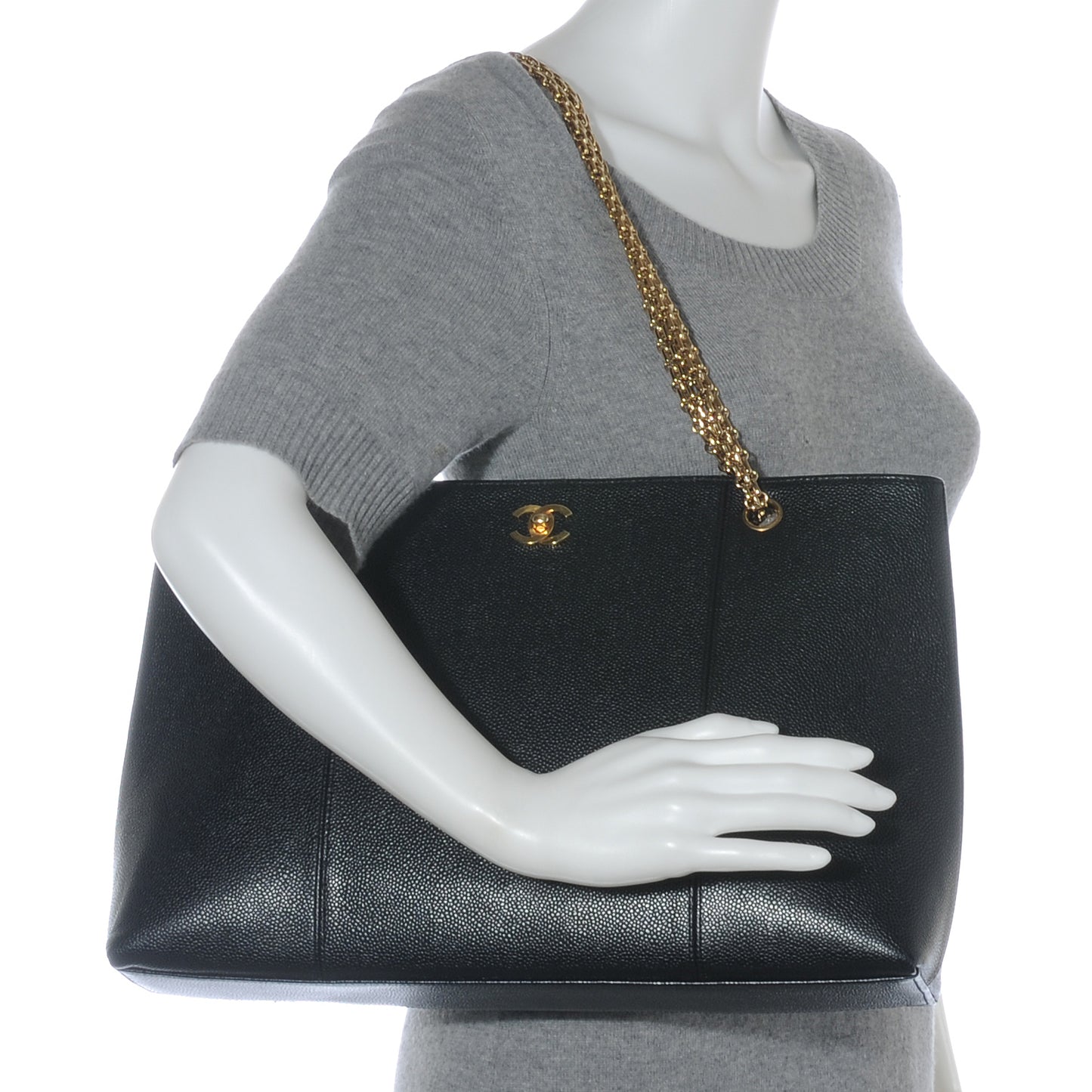 Caviar Shoulder Bag Black