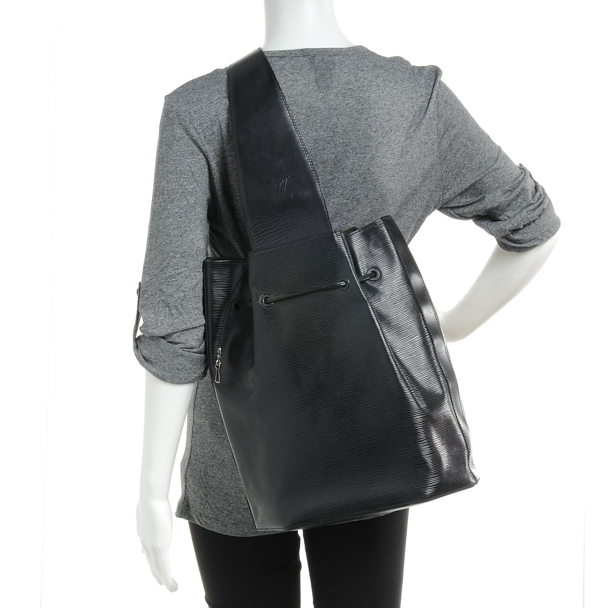 Louis Vuitton Epi Sac a Dos Drawstring Bag Black 2 of 6
