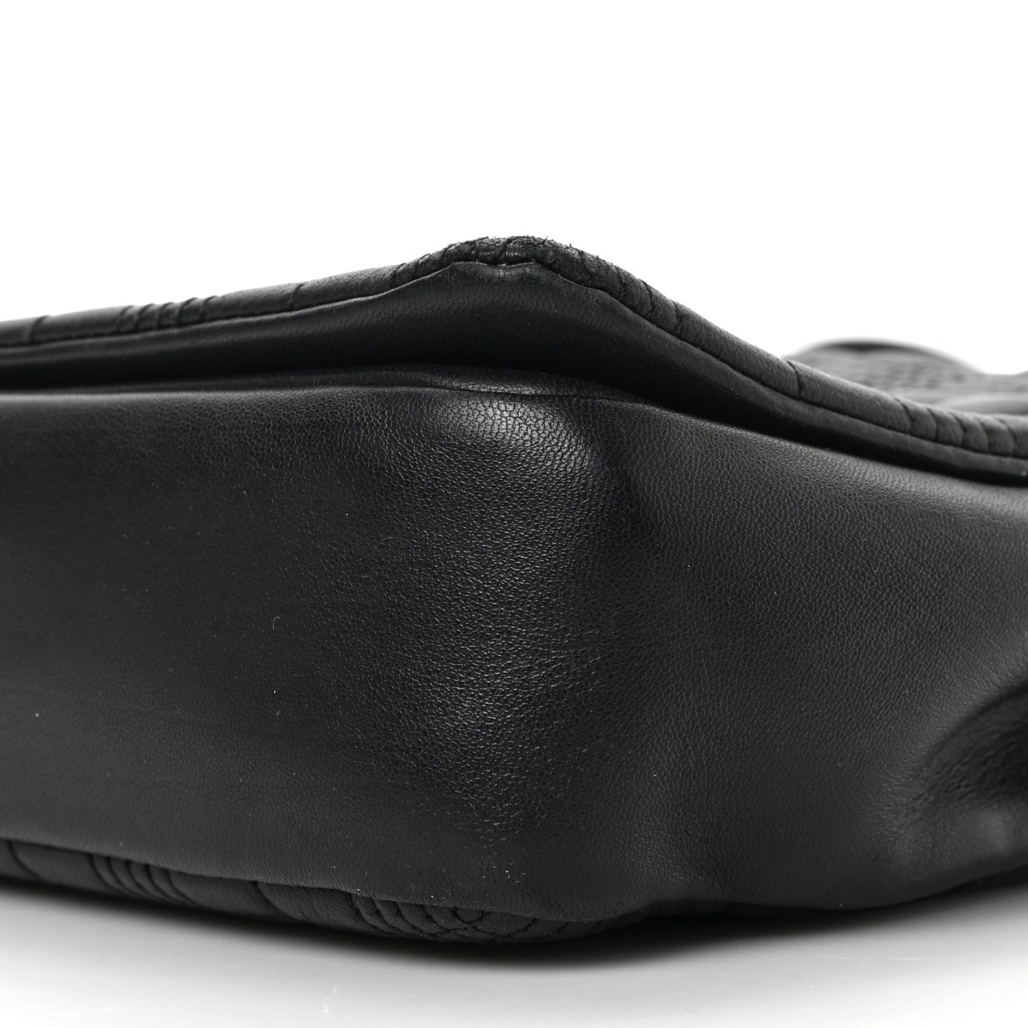 Burberry Lambskin Quilted Lola Bag Black 8 of 8