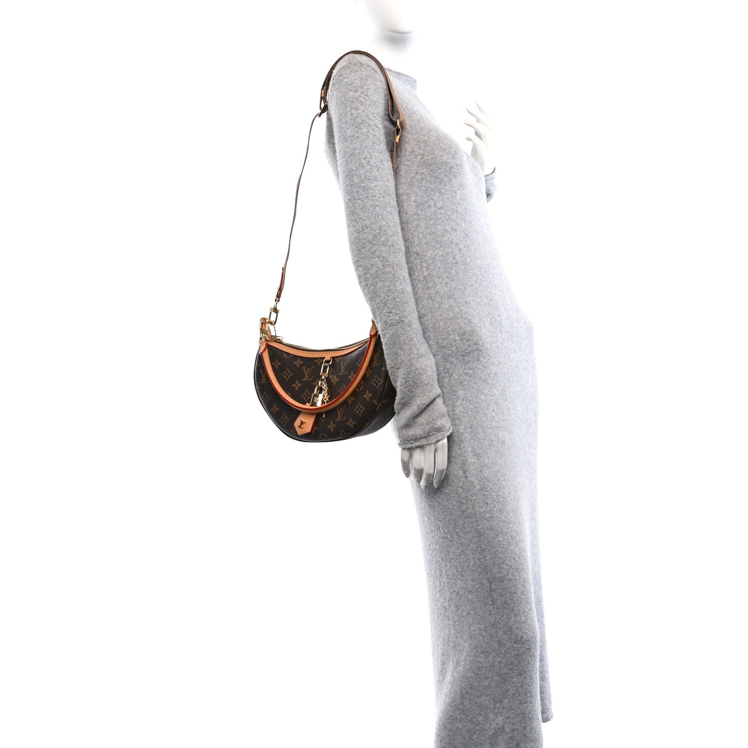 Louis Vuitton Monogram Looping 3 of 9