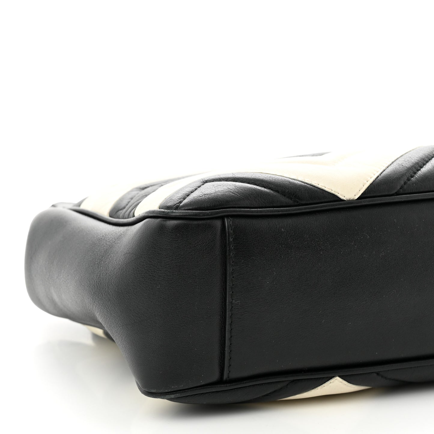 Calfskin Matelasse Medium GG Marmont Open Top Shoulder Bag Black White