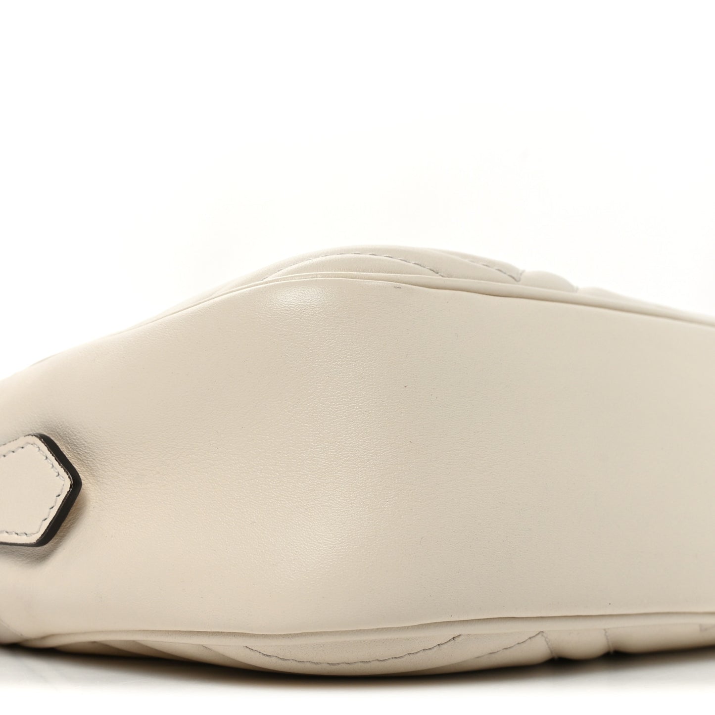 Calfskin Matelasse Small GG Marmont Chain Shoulder Bag White
