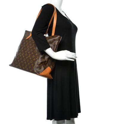 Louis Vuitton Monogram Cabas Mezzo 2 of 20