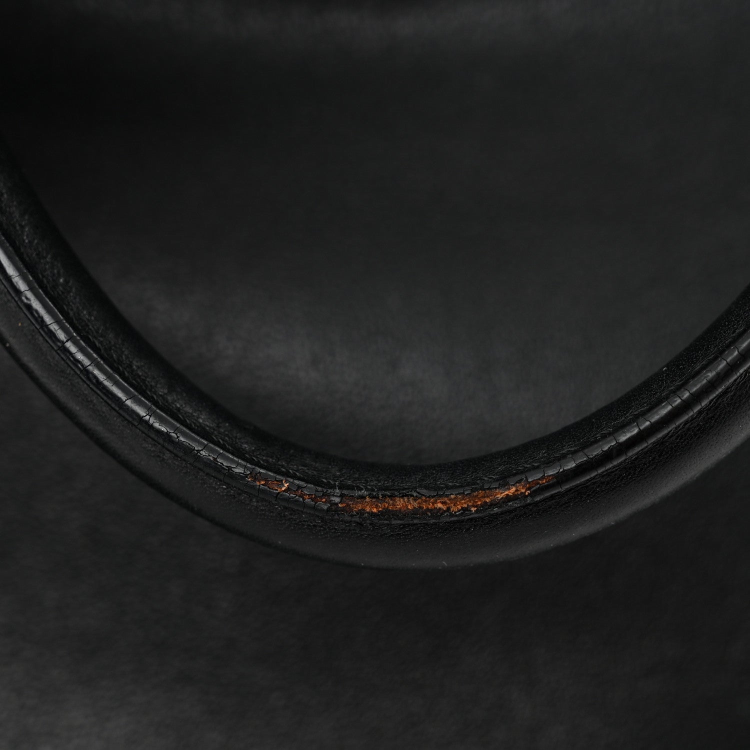 Burberry Smooth Calfskin Medium Sartorial Banner Tote Black 12 of 14