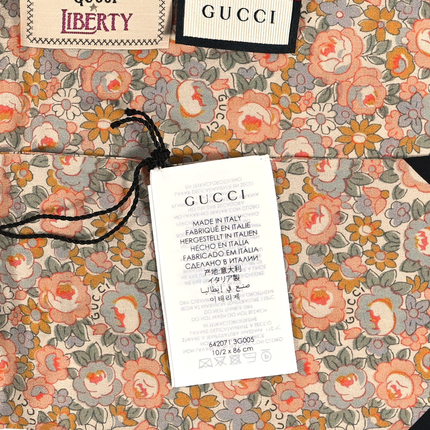 Gucci X LIBERTY OF LONDON Silk Crepe Lit Abbey Neck Bow Scarf Salmon Black 4 of 4