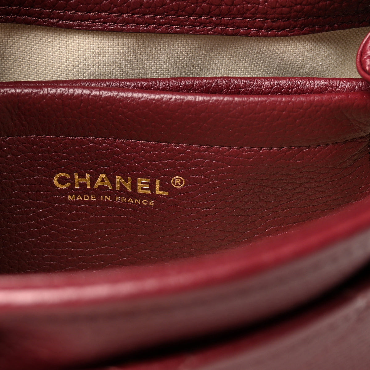 Grained Calfskin Urban Essentials Flap Burgundy