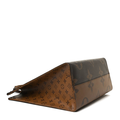 Louis Vuitton Reverse Monogram Giant Onthego GM 4 of 13