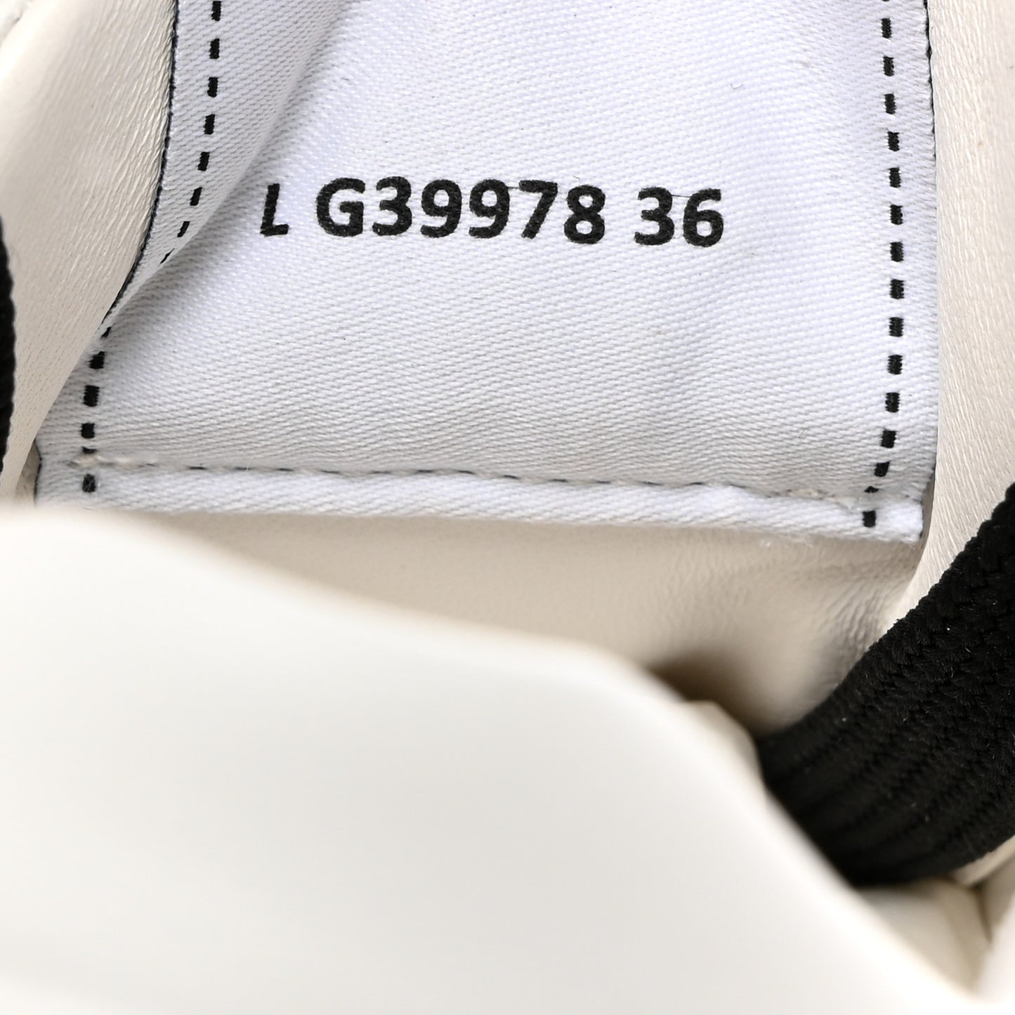 Calfskin CC Womens Sneakers 36 White Black