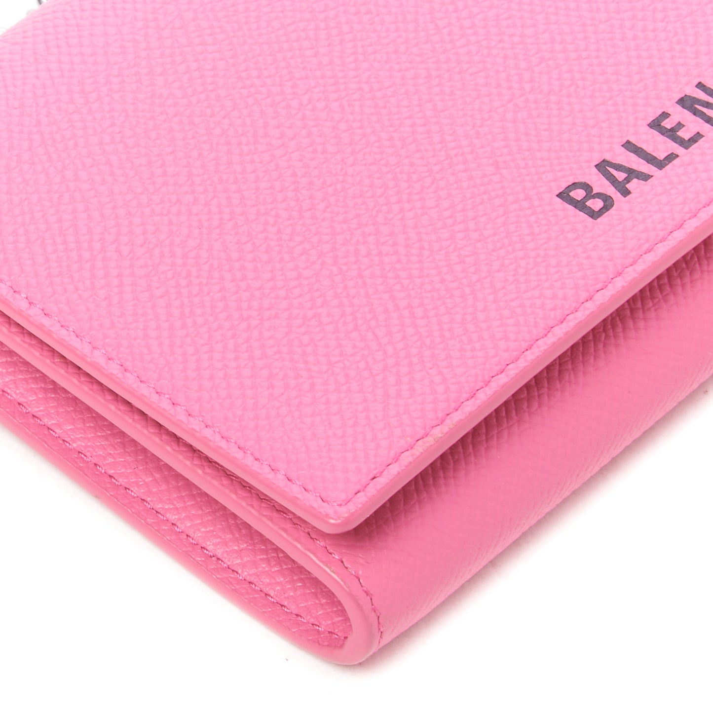 Signature Grained Calfskin Logo Ville Wallet on Chain Bubble Gum Black
