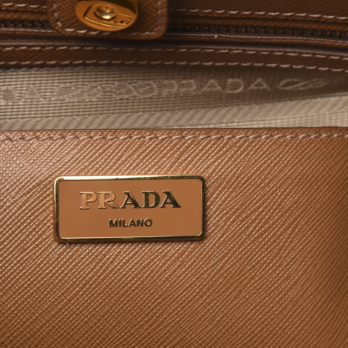 Saffiano Lux Medium Tote Caramel