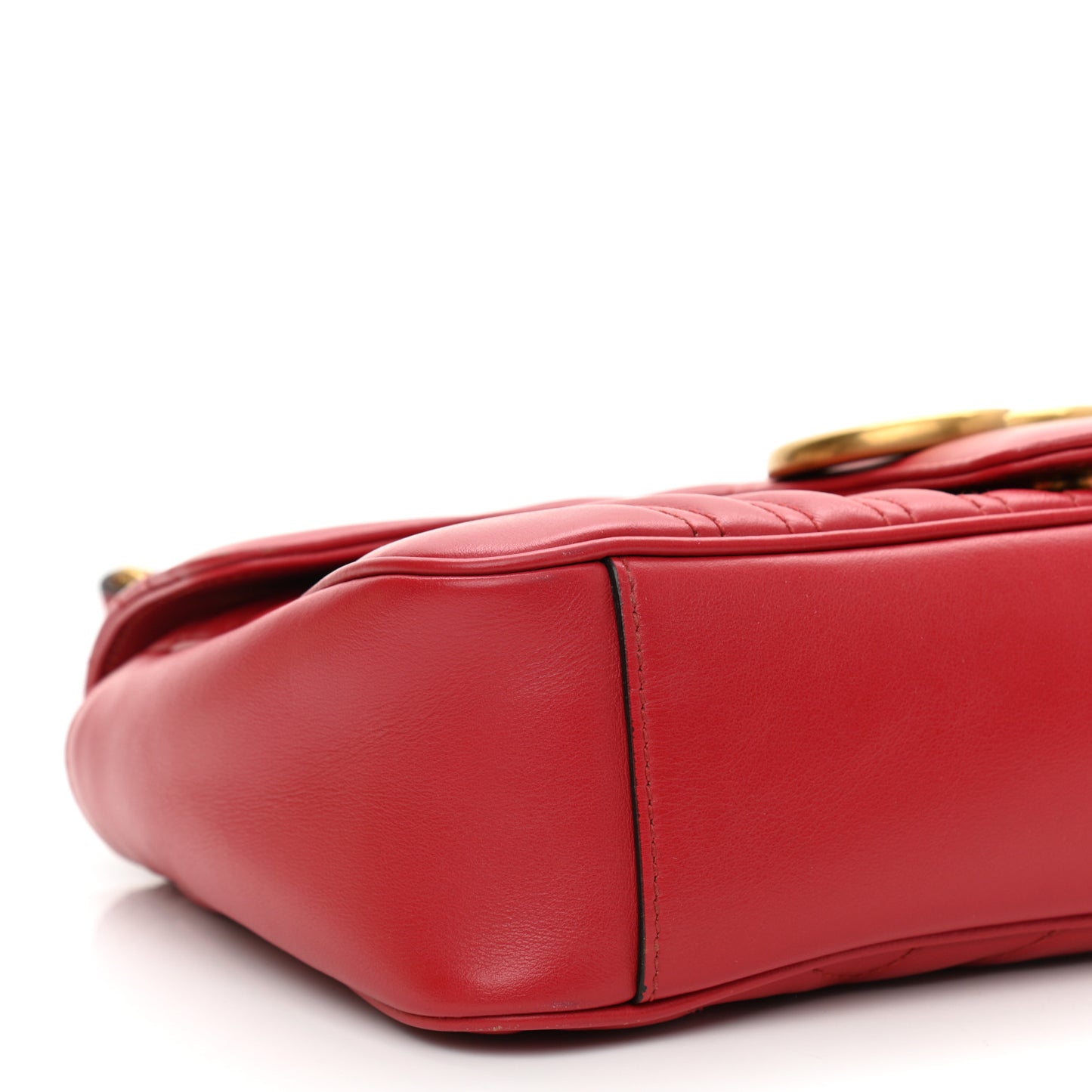 Calfskin Matelasse Small GG Marmont Shoulder Bag Hibiscus Red