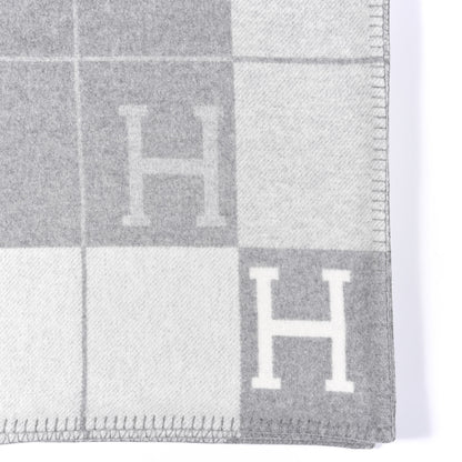 Hermes Wool Cashmere Avalon III Blanket Ecru Gris Clair 2 of 3