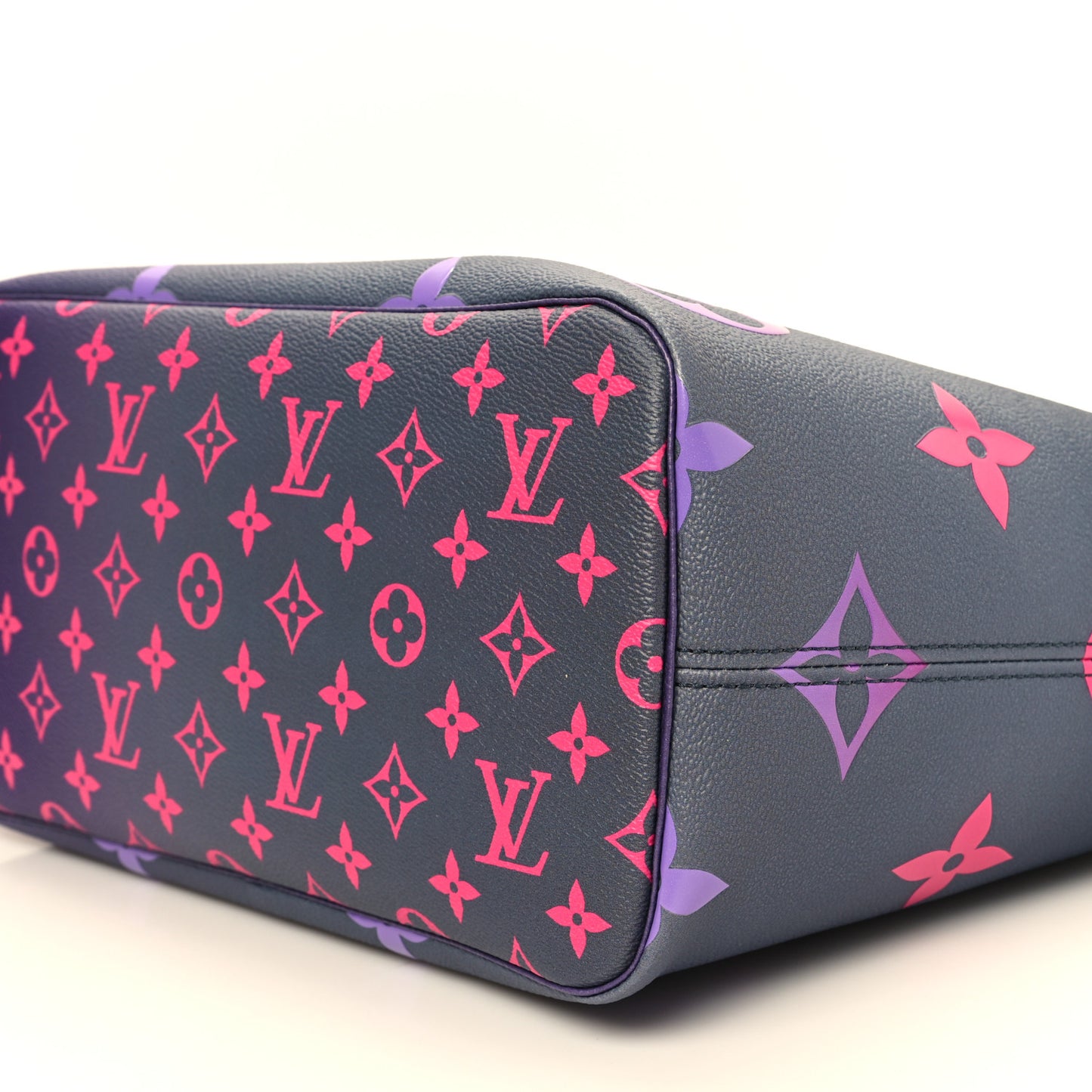 Monogram Giant Spring In The City Neverfull MM Midnight Fuchsia