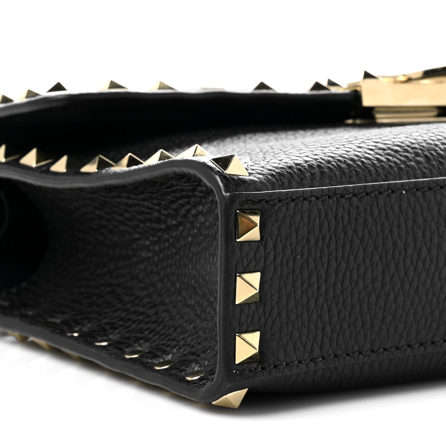 Pebbled Calfskin Medium Rockstud Flip Lock Crossbody Bag Black