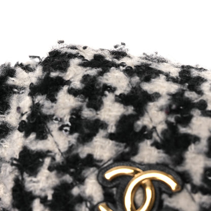 Chanel Tweed Houndstooth Quilted Mini Accordion Clutch With Chain White Black 13 of 13