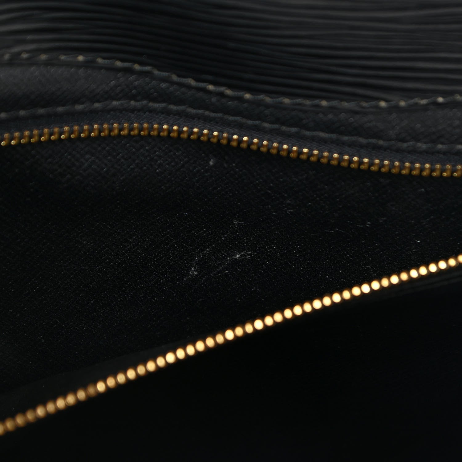 Louis Vuitton Epi Montaigne Clutch MM Black 7 of 9