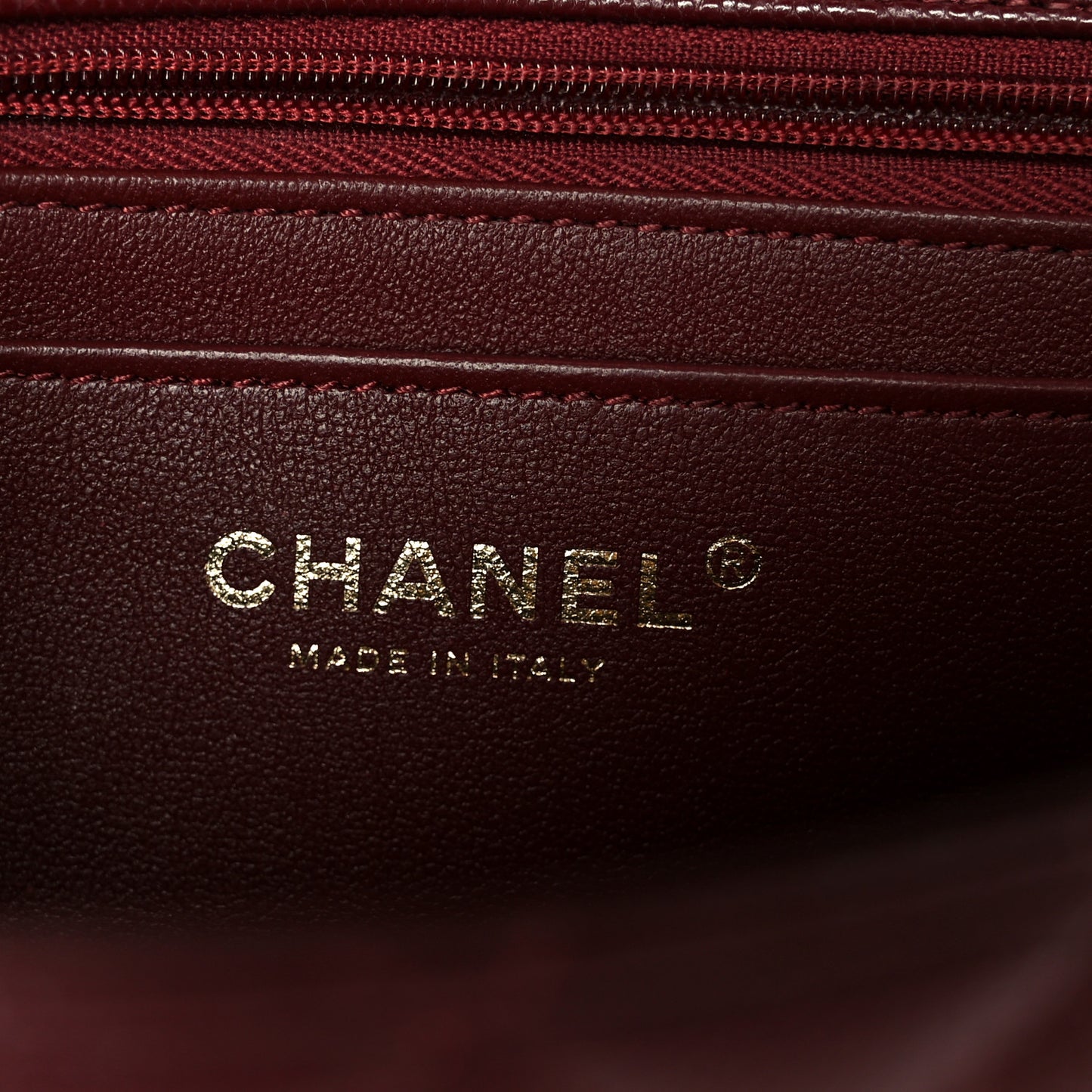 Caviar Quilted Small Handy CC Flap Burgundy
