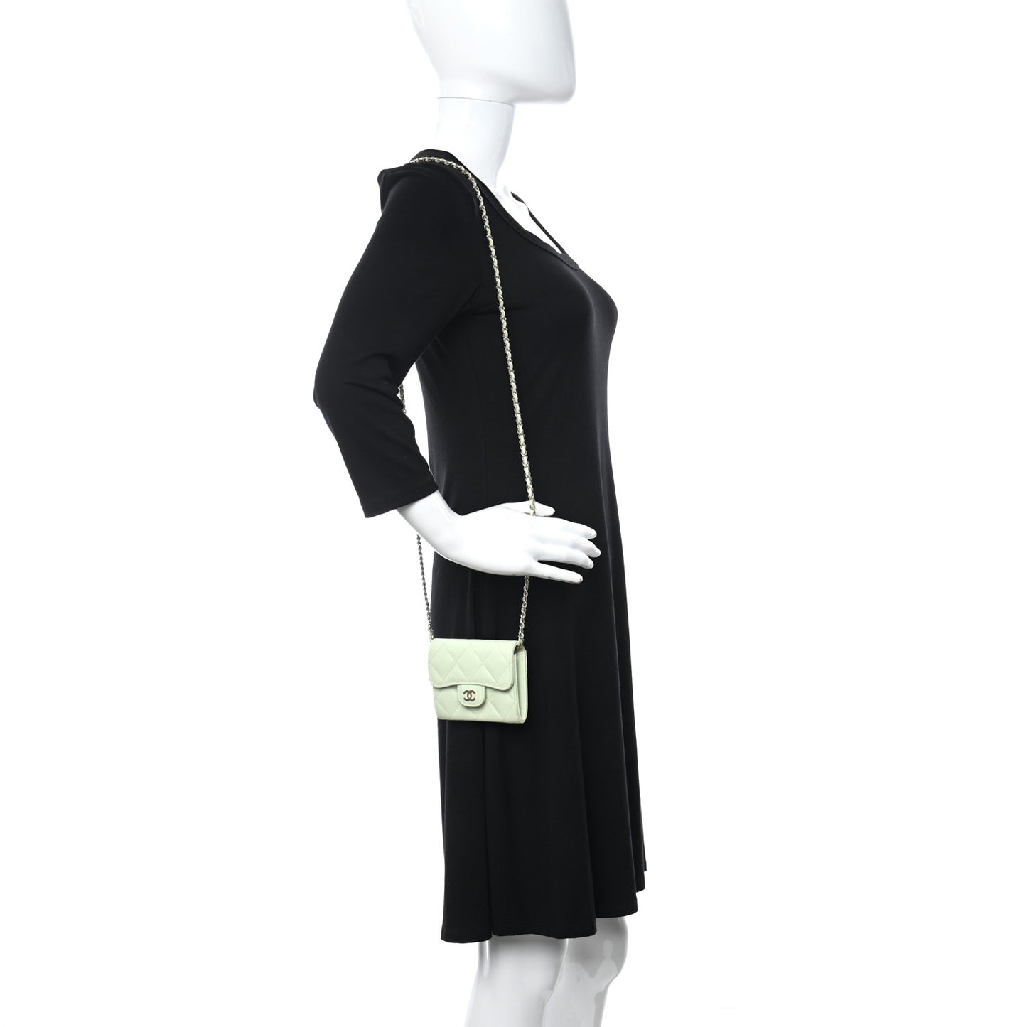 Caviar Quilted Flap Card Holder On Chain Light Green