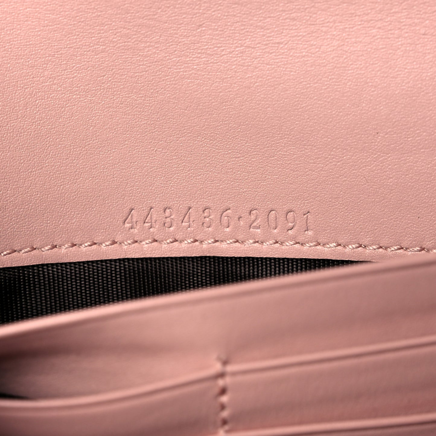 Calfskin Matelasse GG Marmont Continental Wallet Perfect Pink