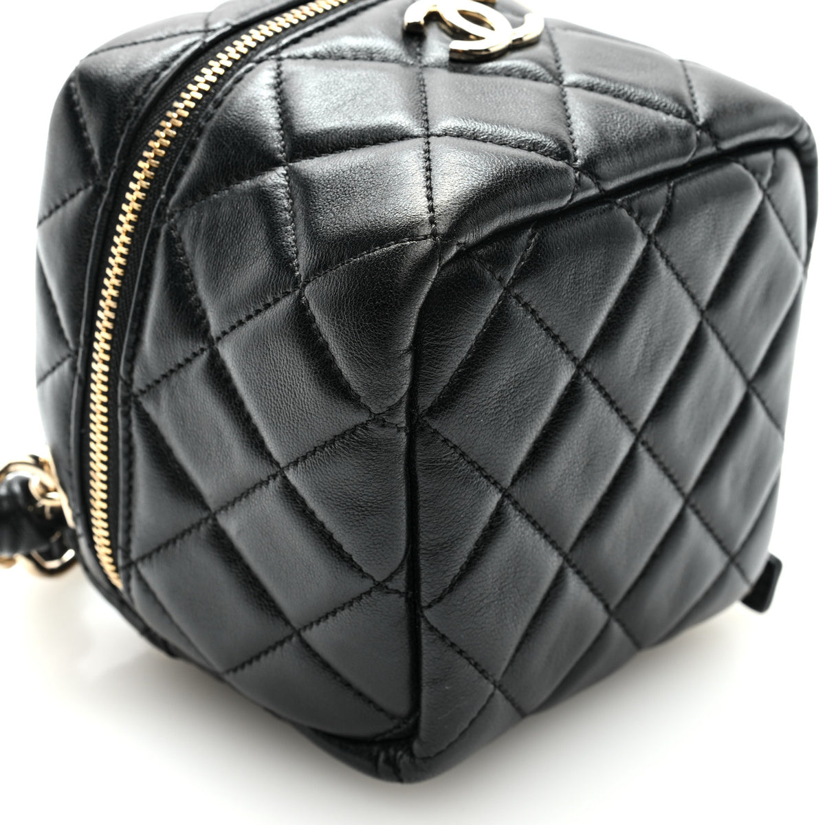 Lambskin Quilted Cube Chain Wristlet Case Black
