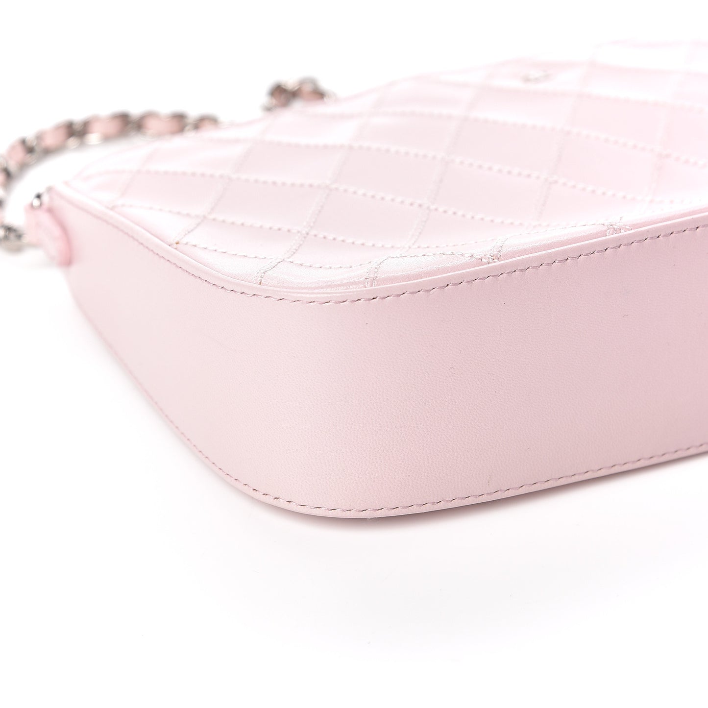 Lambskin Diamond Stitched Shoulder Bag Light Pink