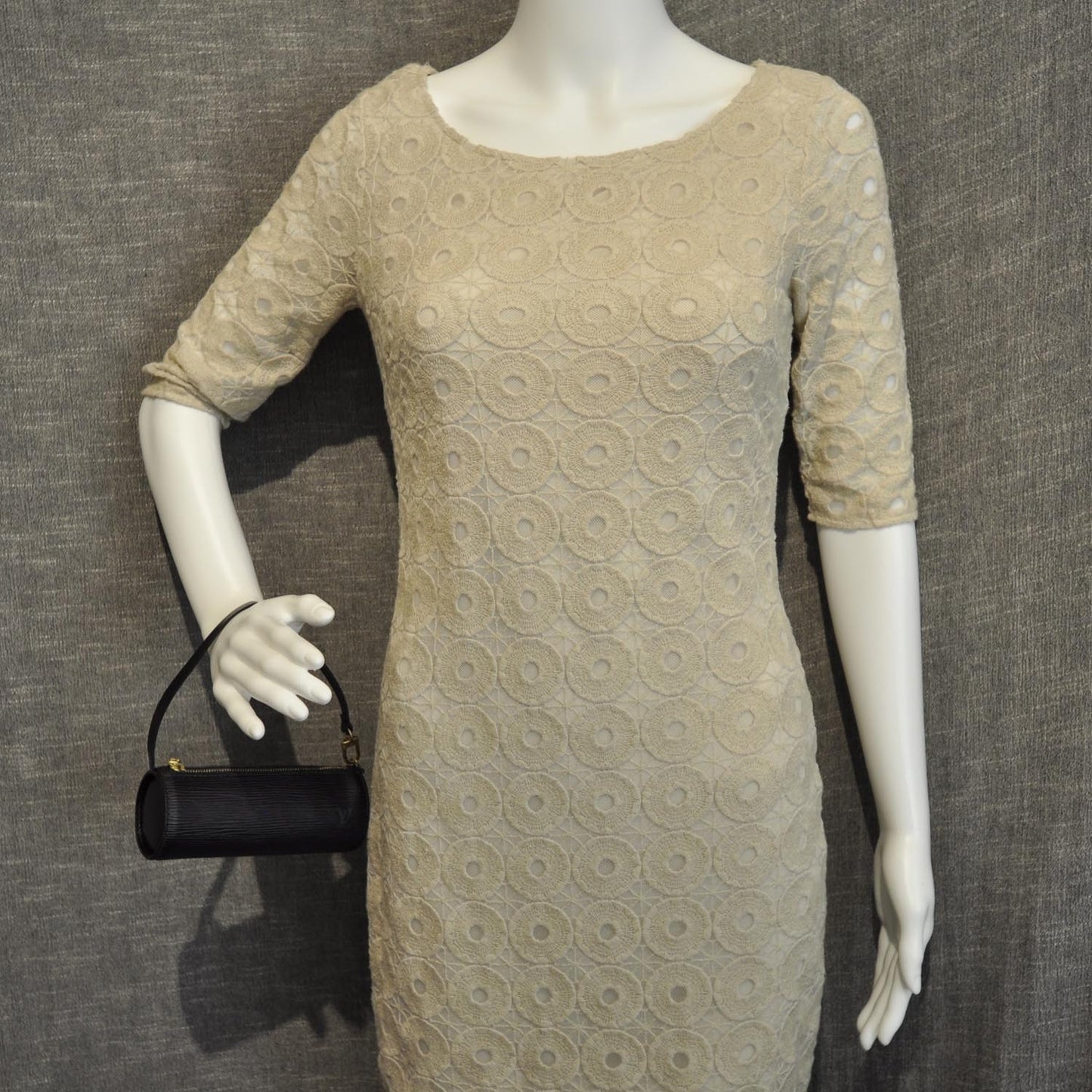 Epi Trousse Ronde Case Makeup Accessory Bag Black