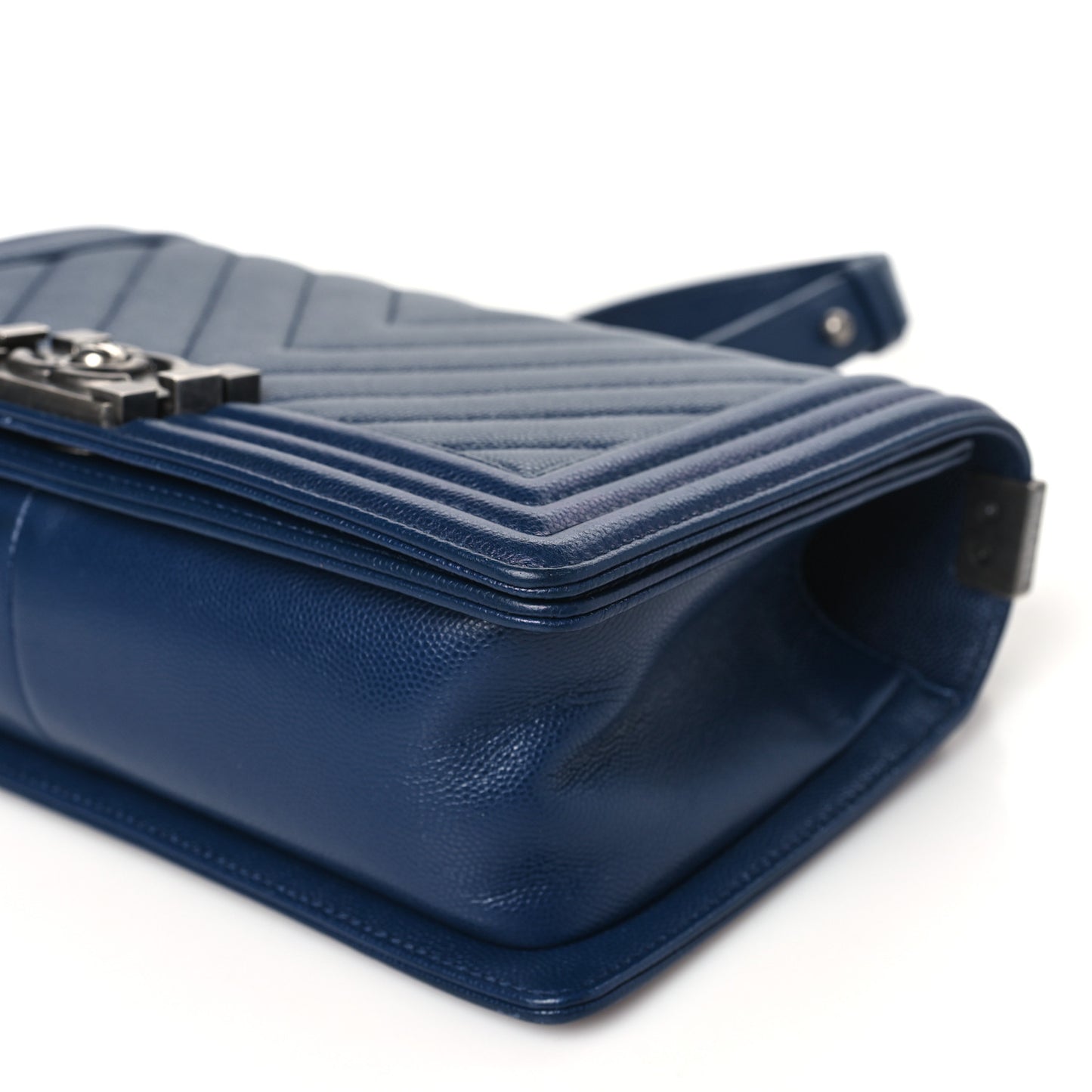 Caviar Chevron Quilted Medium Boy Flap Navy