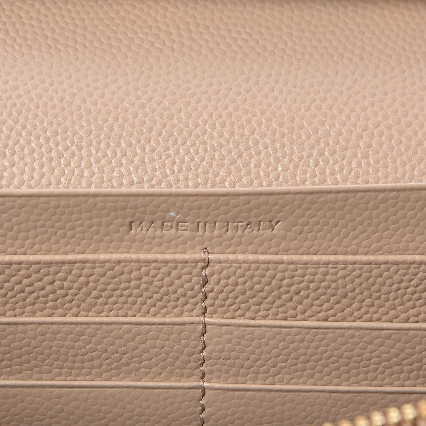 Grain De Poudre Monogram Chain Wallet Dark Beige