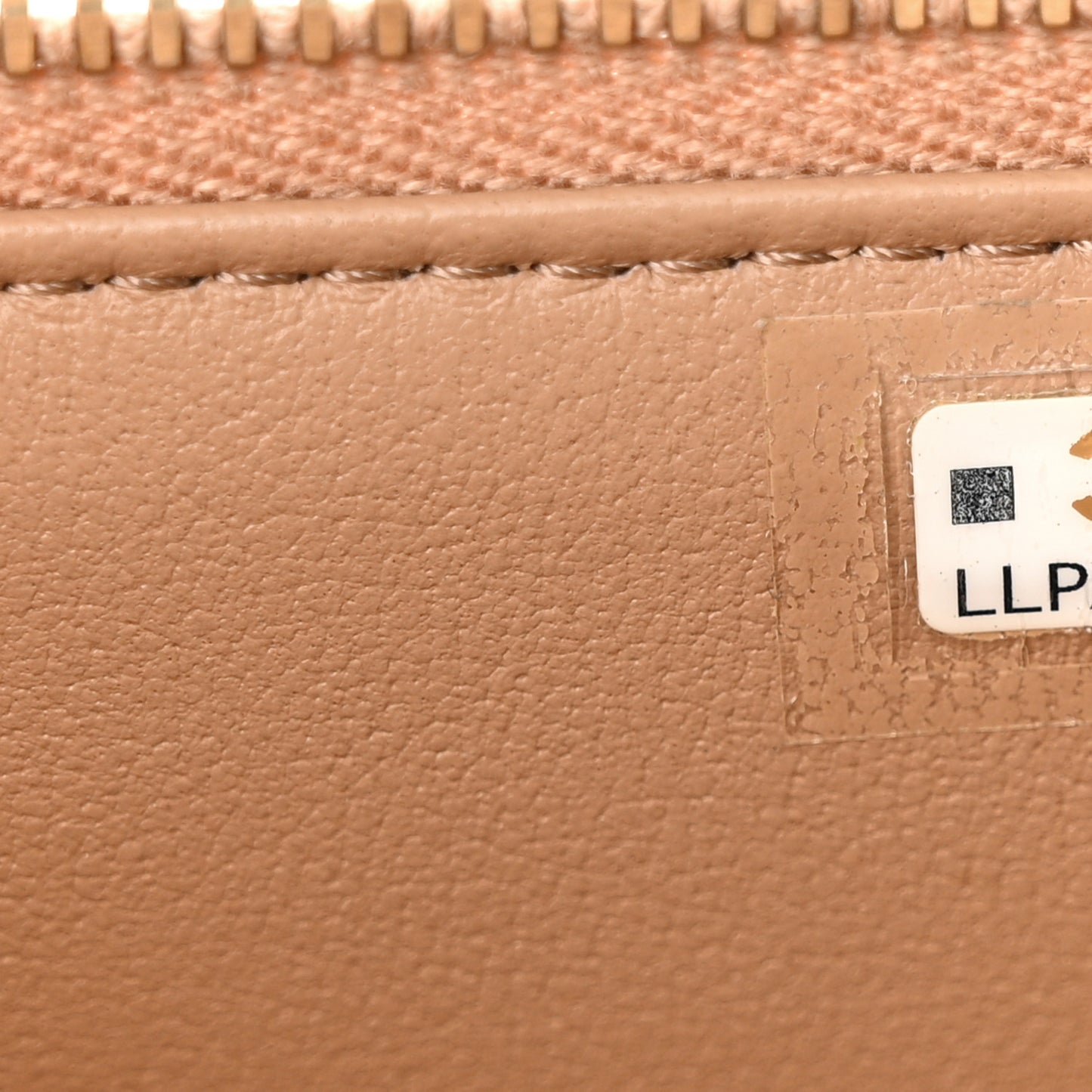 Lambskin Quilted Small Pillow Crush Vanity Case With Chain Beige