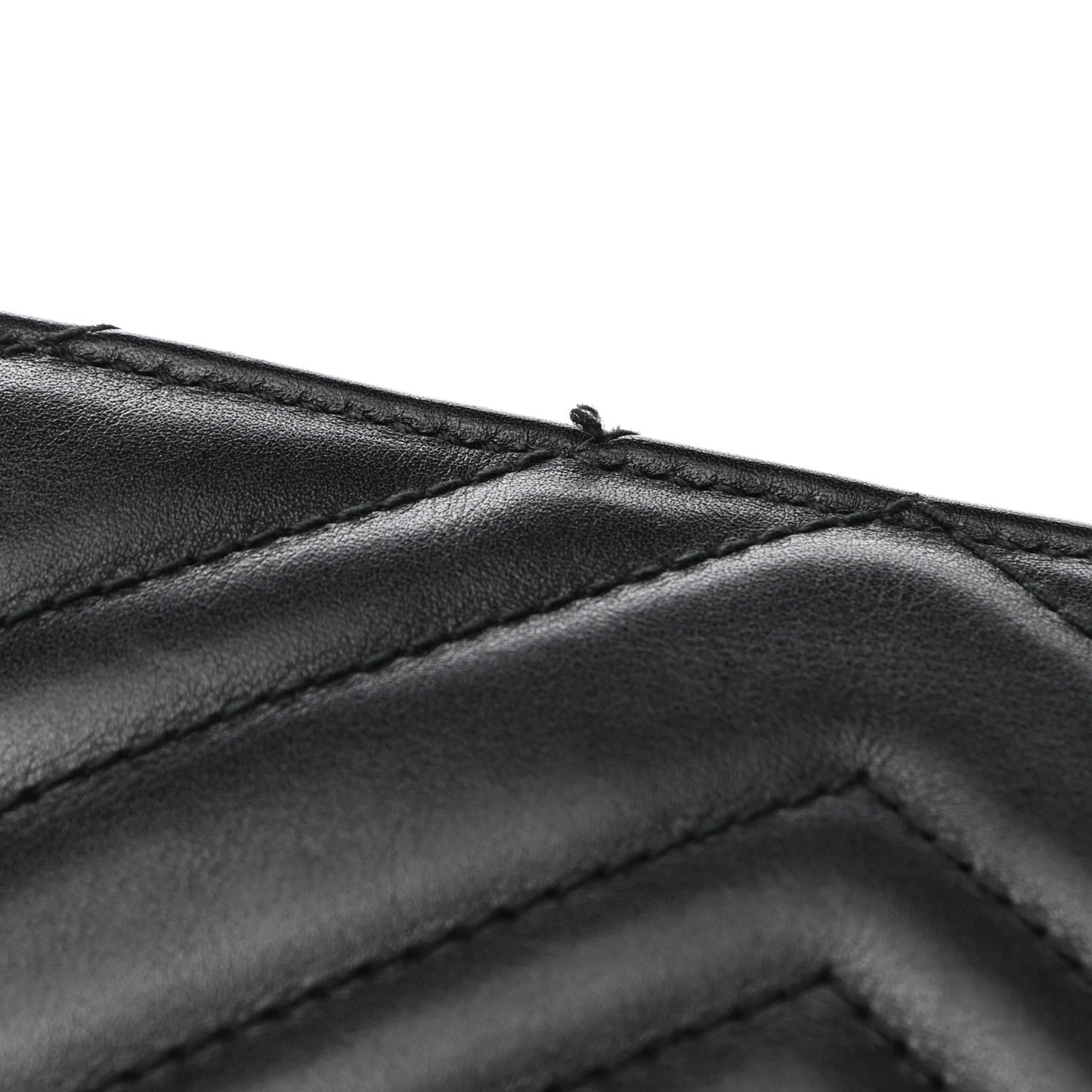 Calfskin Matelasse Large GG Marmont Zip Pouch Black