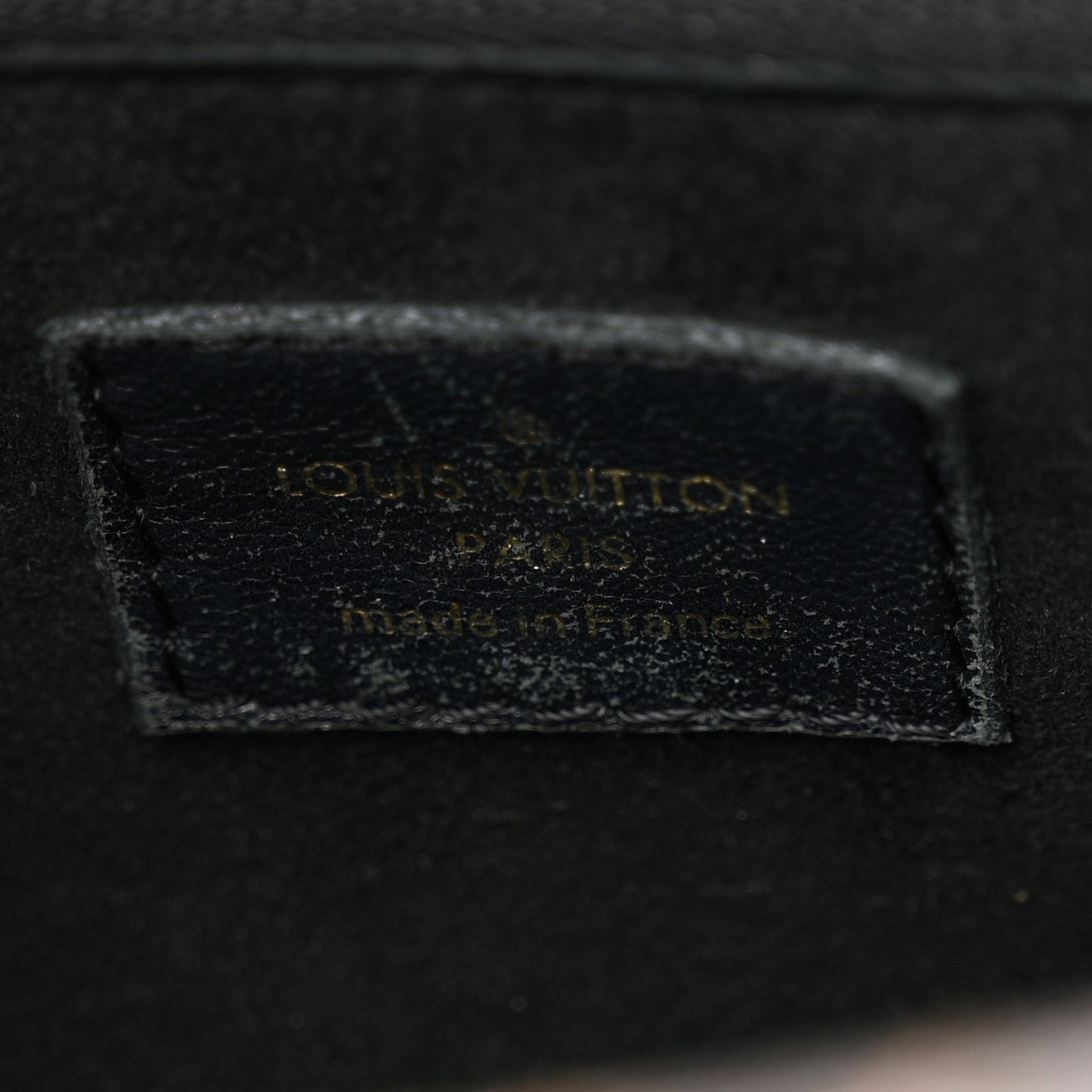 Grained Calfskin Monogram Double V Black