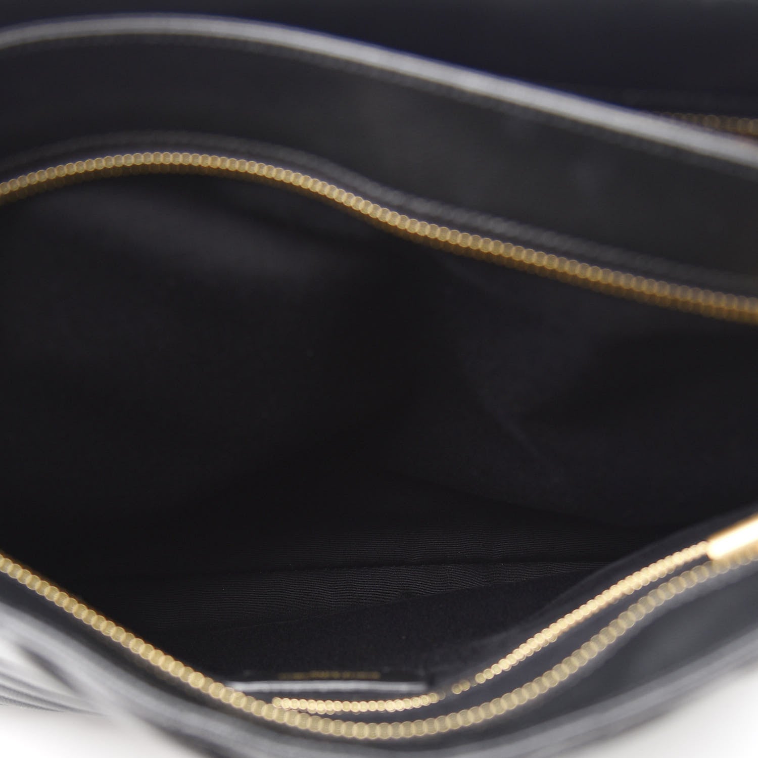 Saint Laurent Grain De Poudre Matelasse Chevron Medium Tribeca Shopping Bag Black 5 of 10
