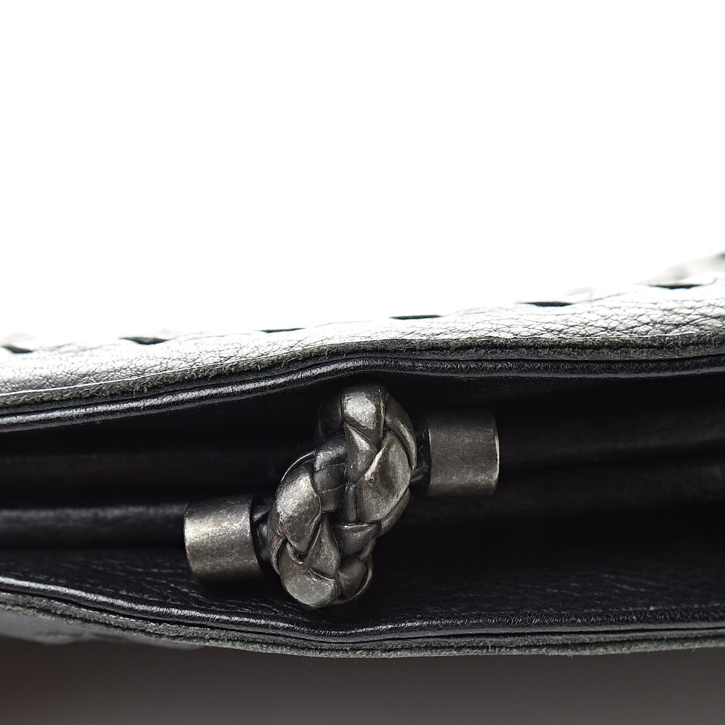 Cervo Deerskin Intrecciato Fan Clutch Black