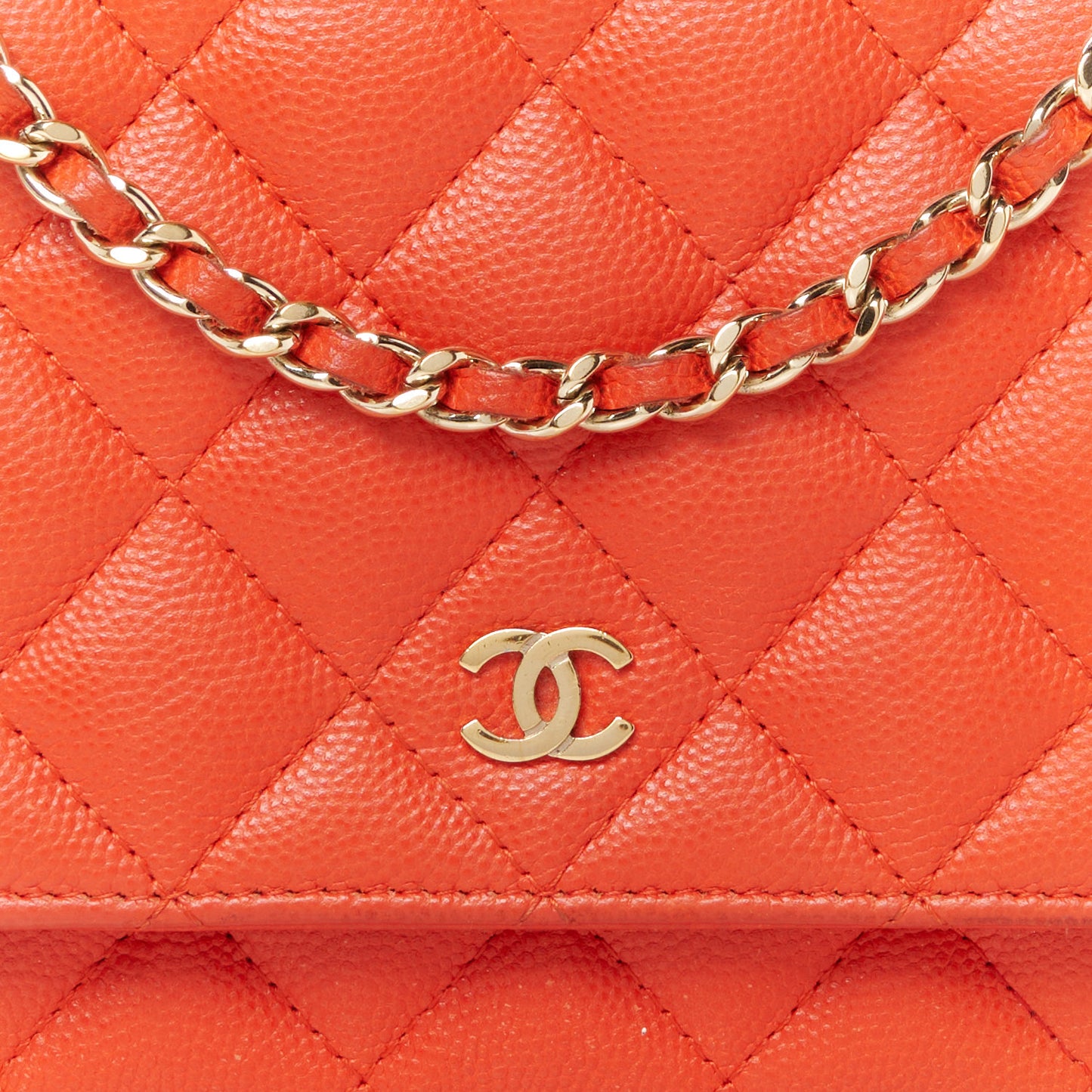 Caviar Quilted Wallet on Chain WOC Red