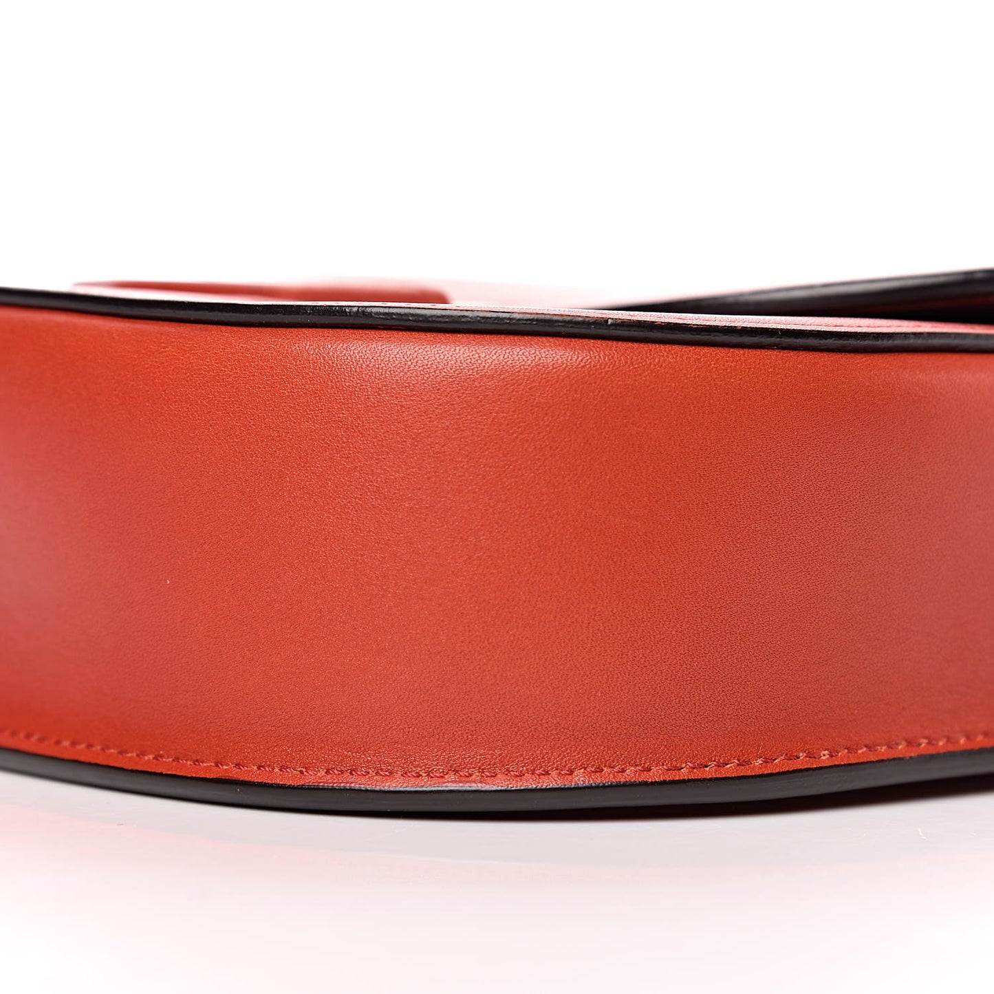 Supersoft Calfskin Small Trotteur Ruby