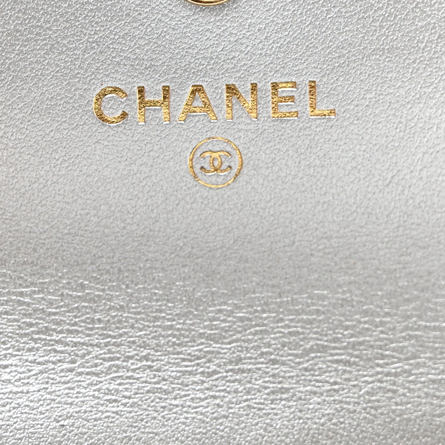 Metallic Goatskin Quilted Chanel 19 Flap Card Holder Silver