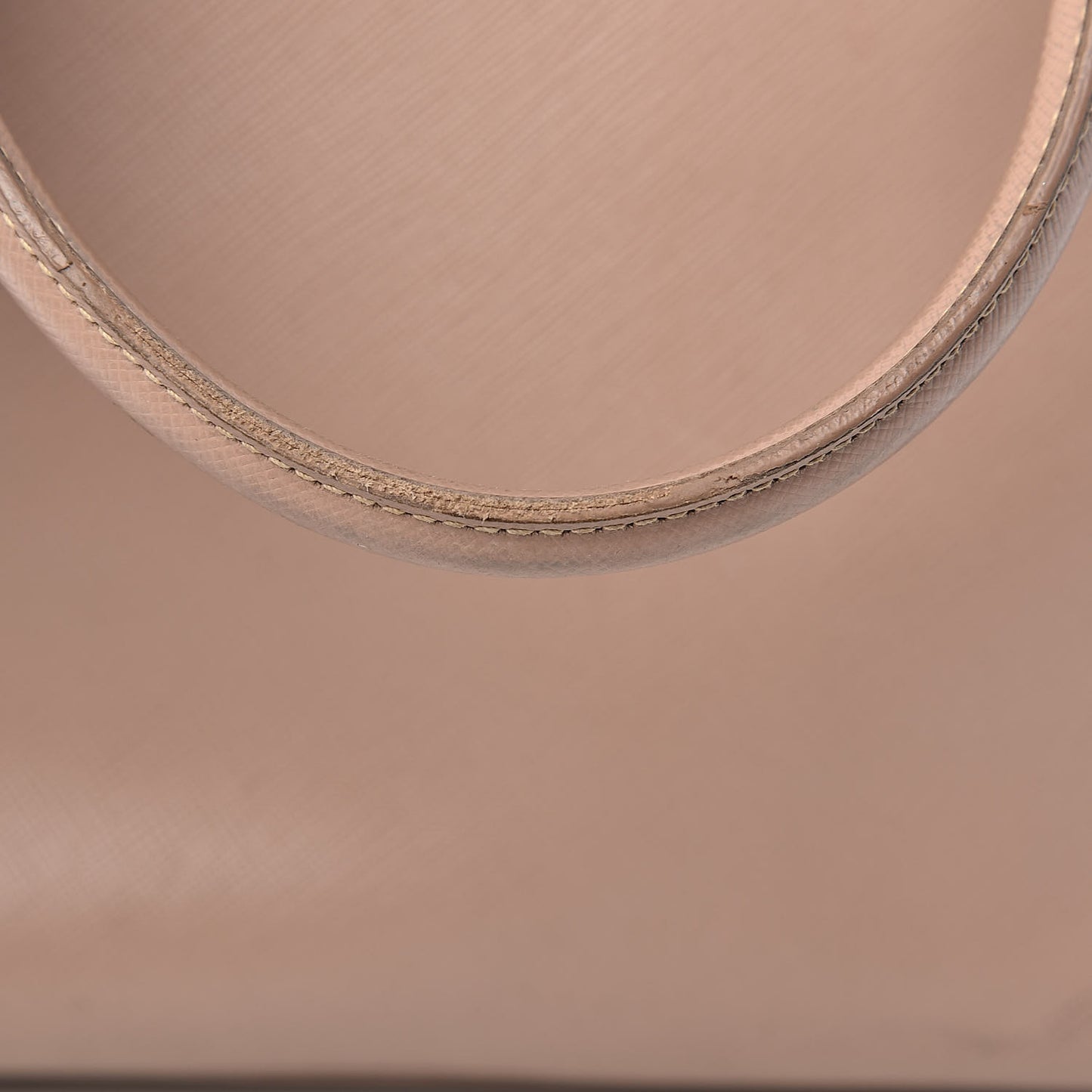 Saffiano Medium Galleria Double Zip Tote Cammeo