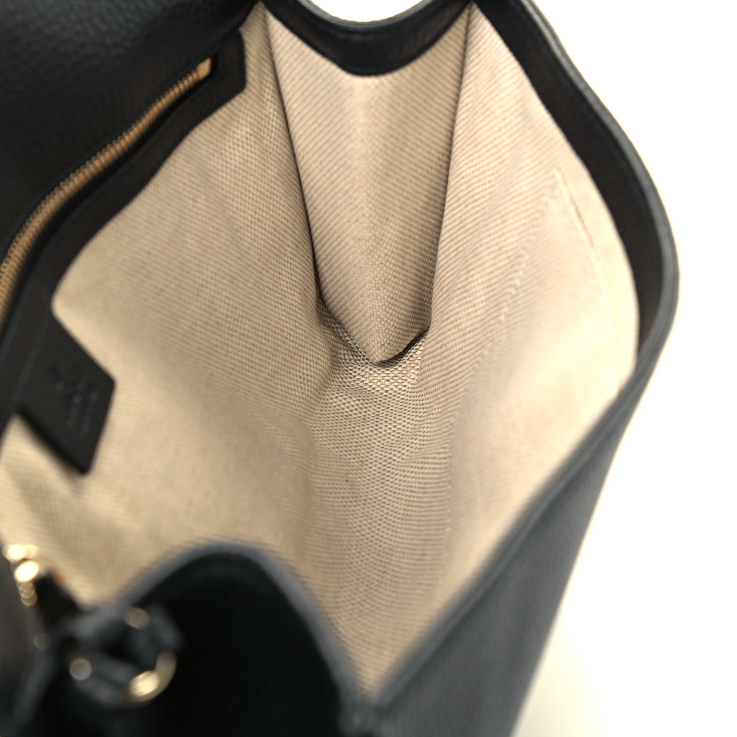 Gucci Pebbled Calfskin Medium Soho Clutch Black 12 of 12