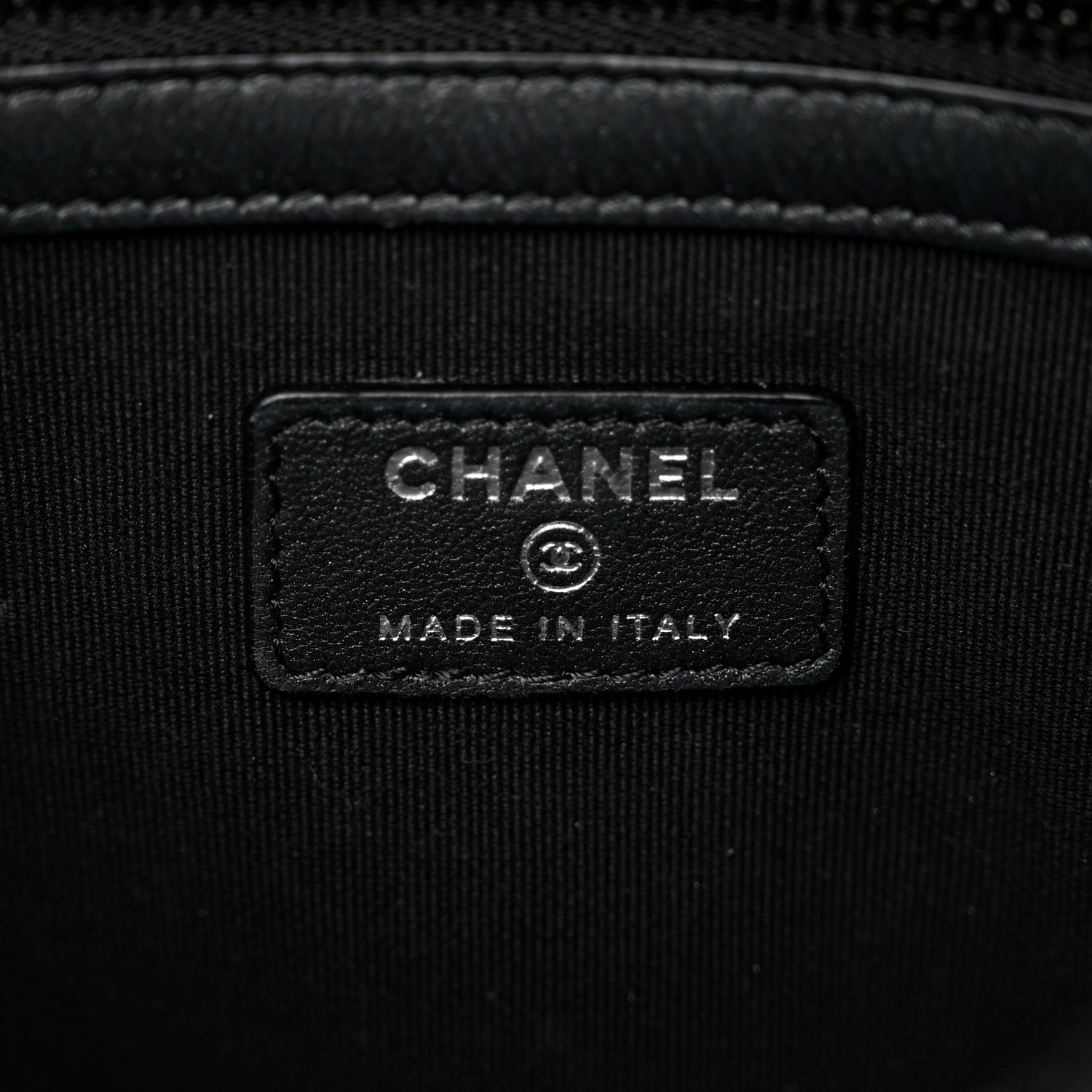 Chanel Pearly Lambskin Quilted Medium Cosmetic Case So Black 6 of 8