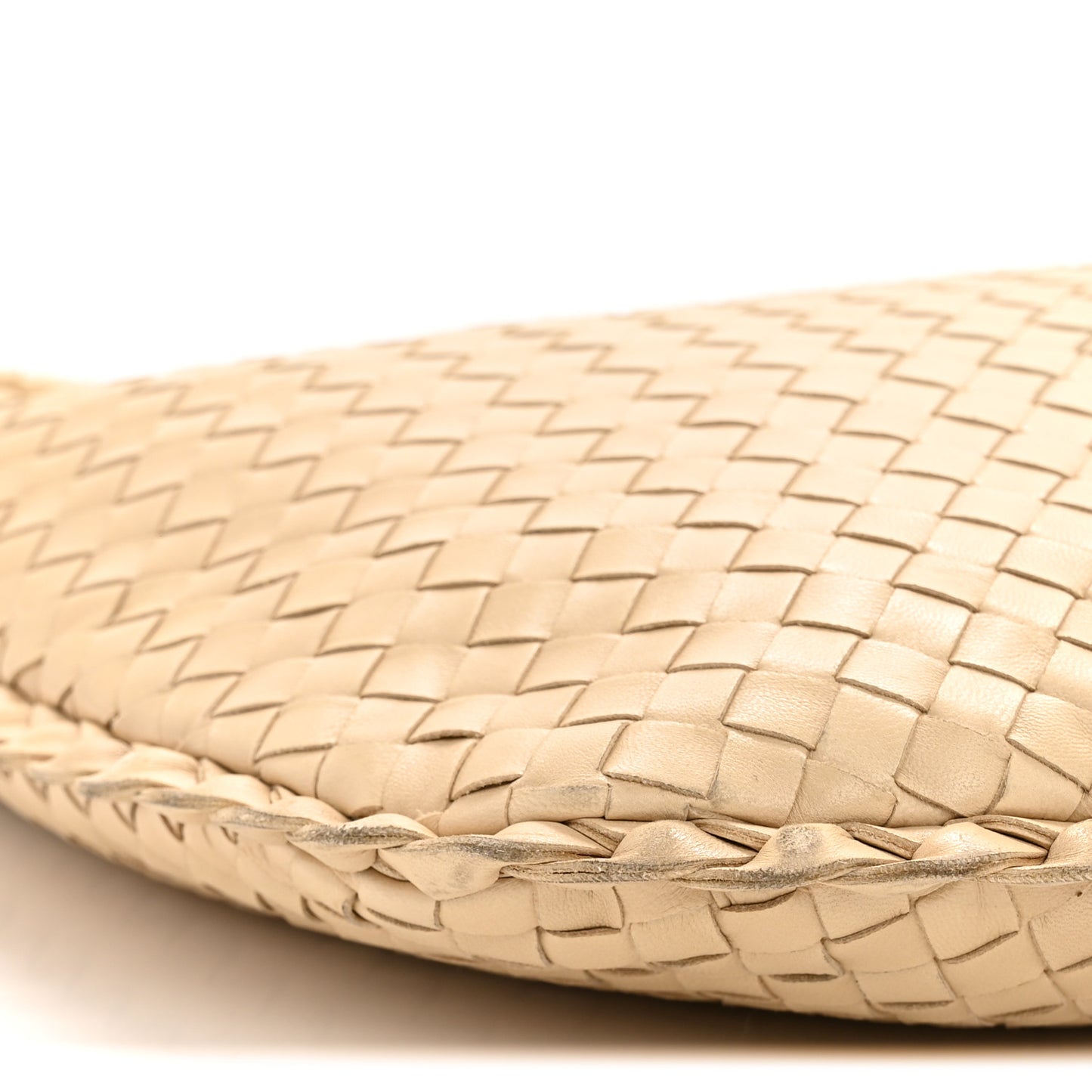 Nappa Intrecciato Medium Veneta Hobo Banane