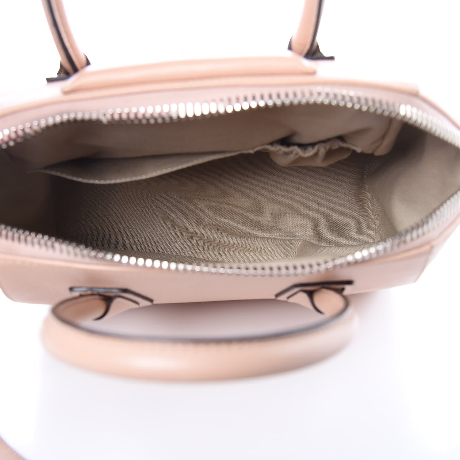 Givenchy Sugar Goatskin Small Antigona Powder 5 of 18