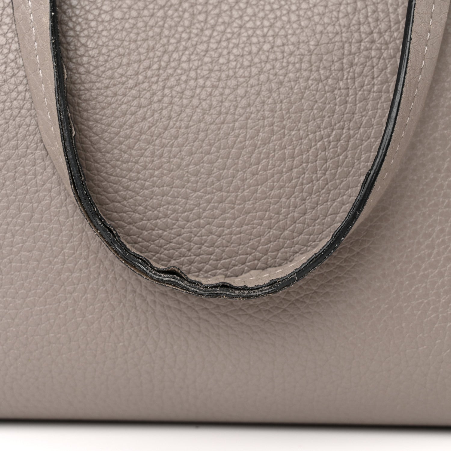 Valentino Garavani Grained Calfskin Rockstud Shoulder Tote Perla 16 of 24