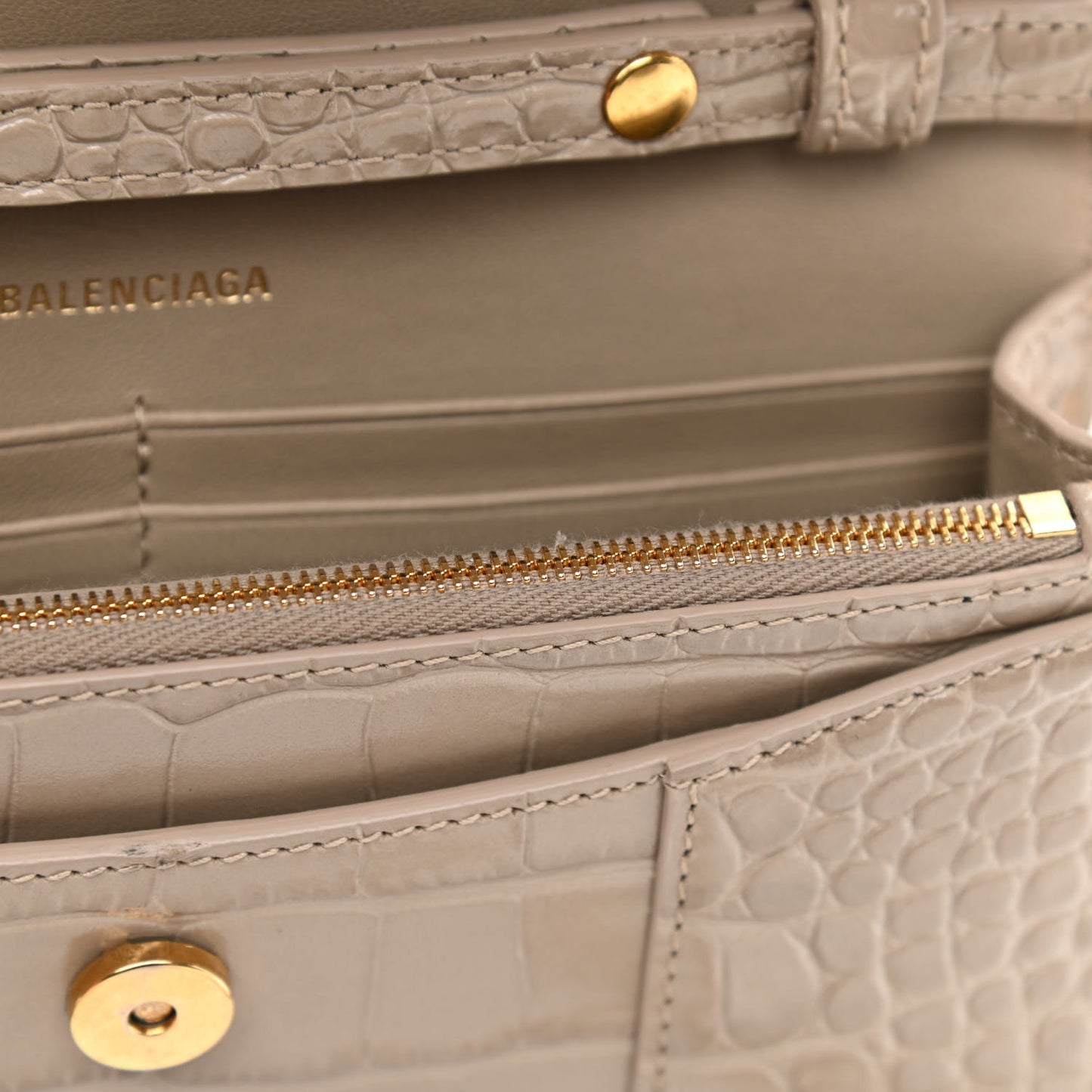 Shiny Calfskin Crocodile Embossed Hourglass Chain Bag Taupe