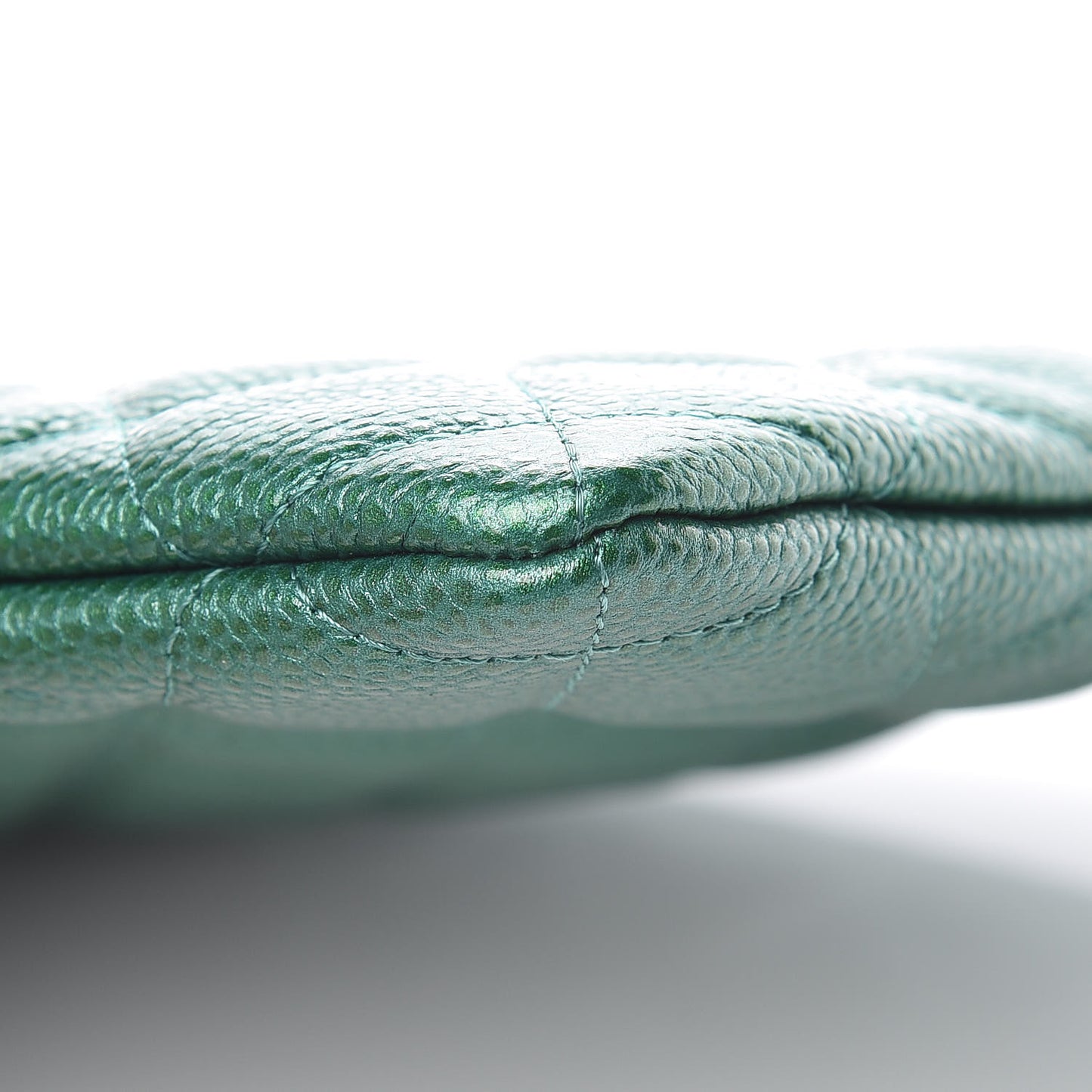 Metallic Caviar Quilted Medium Cosmetic Case Green